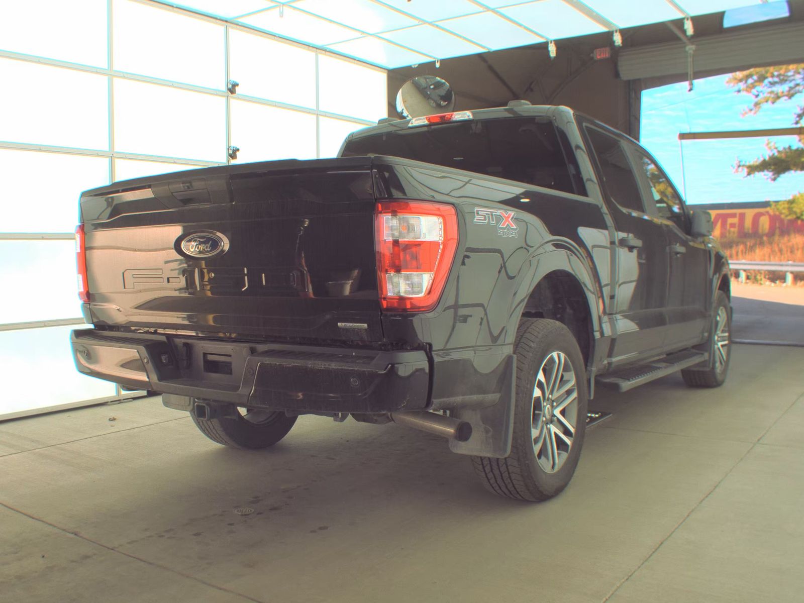 2022 Ford F-150 XL AWD