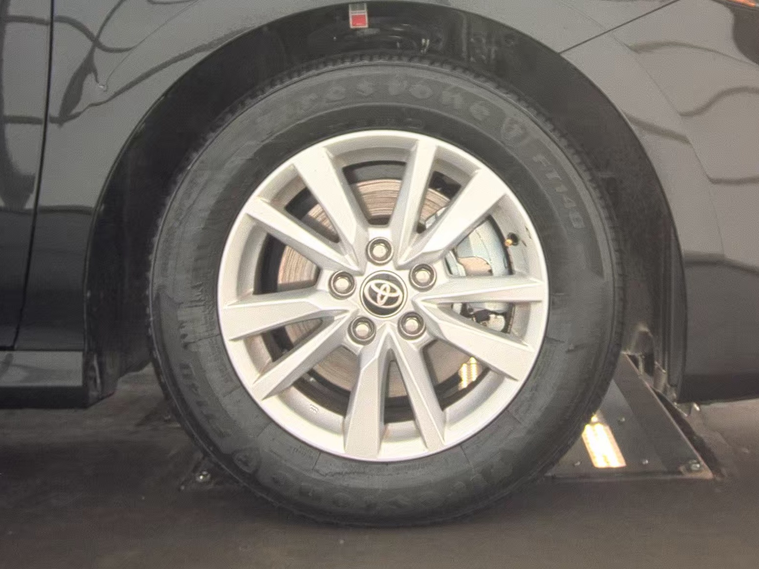 2025 Toyota Camry LE FWD