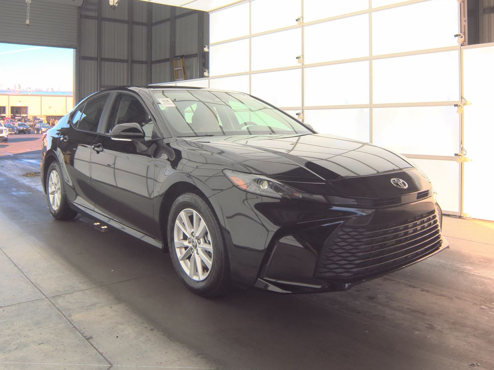 2025 Toyota Camry LE FWD