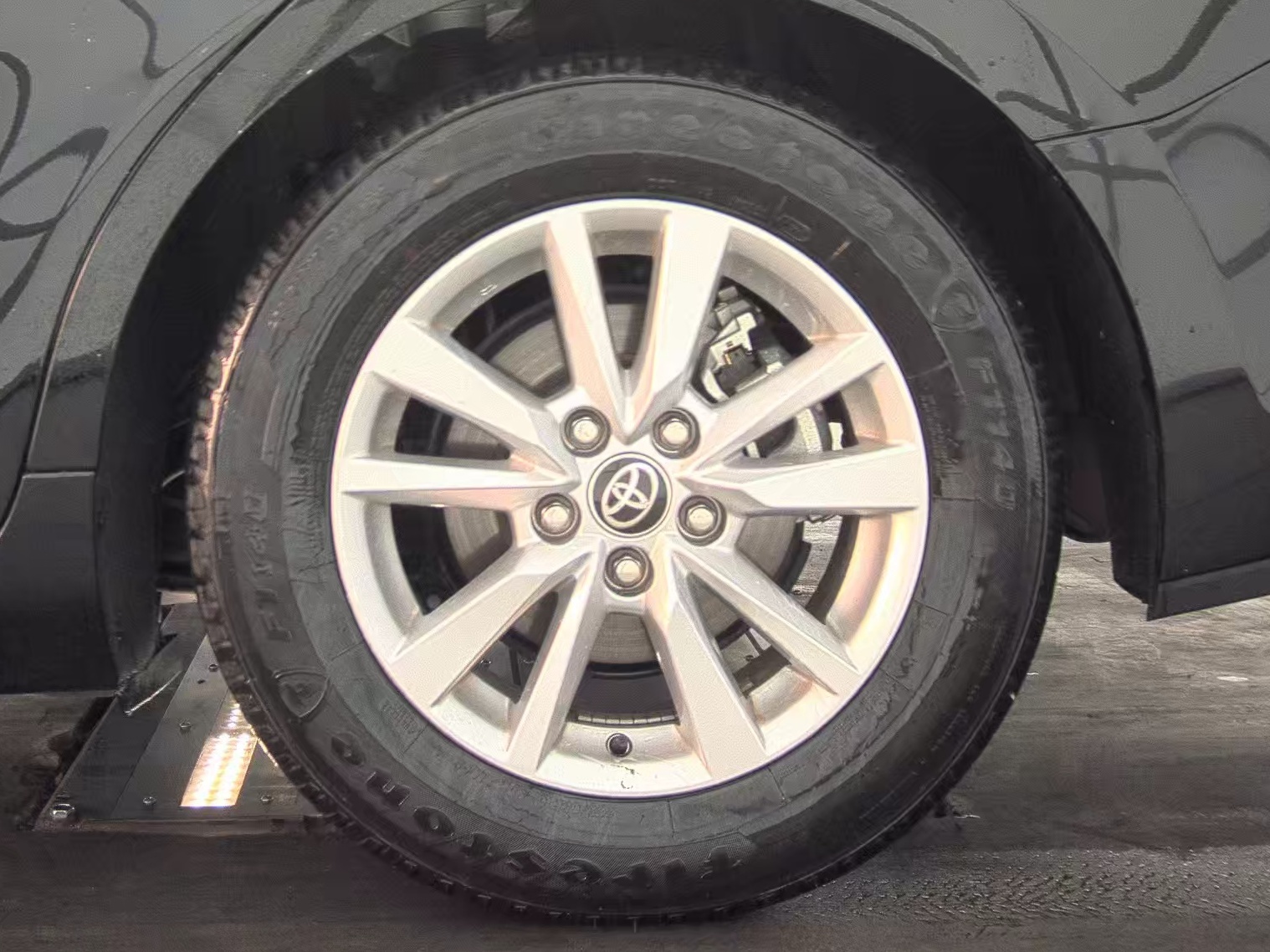 2025 Toyota Camry LE FWD