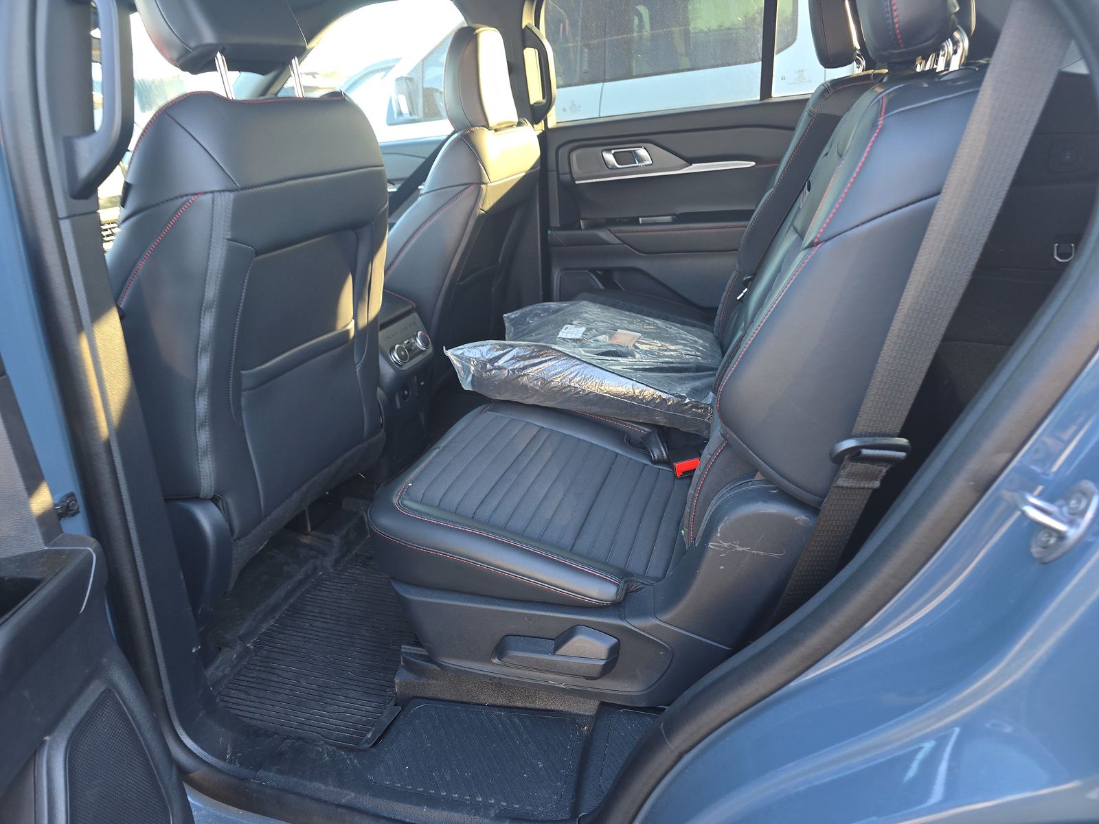 2025 Ford Explorer ST-Line AWD