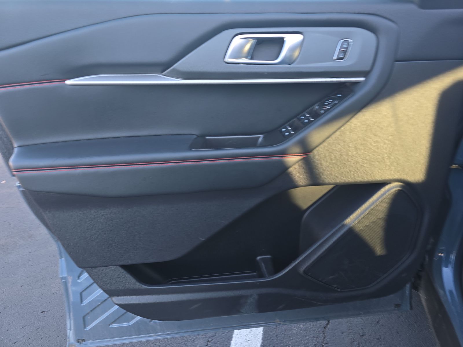 2025 Ford Explorer ST-Line AWD