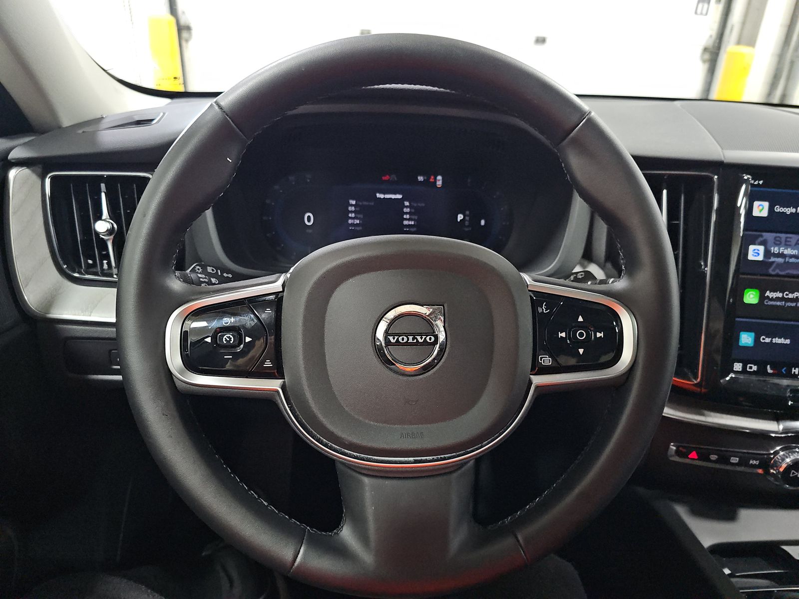 2025 Volvo XC60 B5 Plus AWD