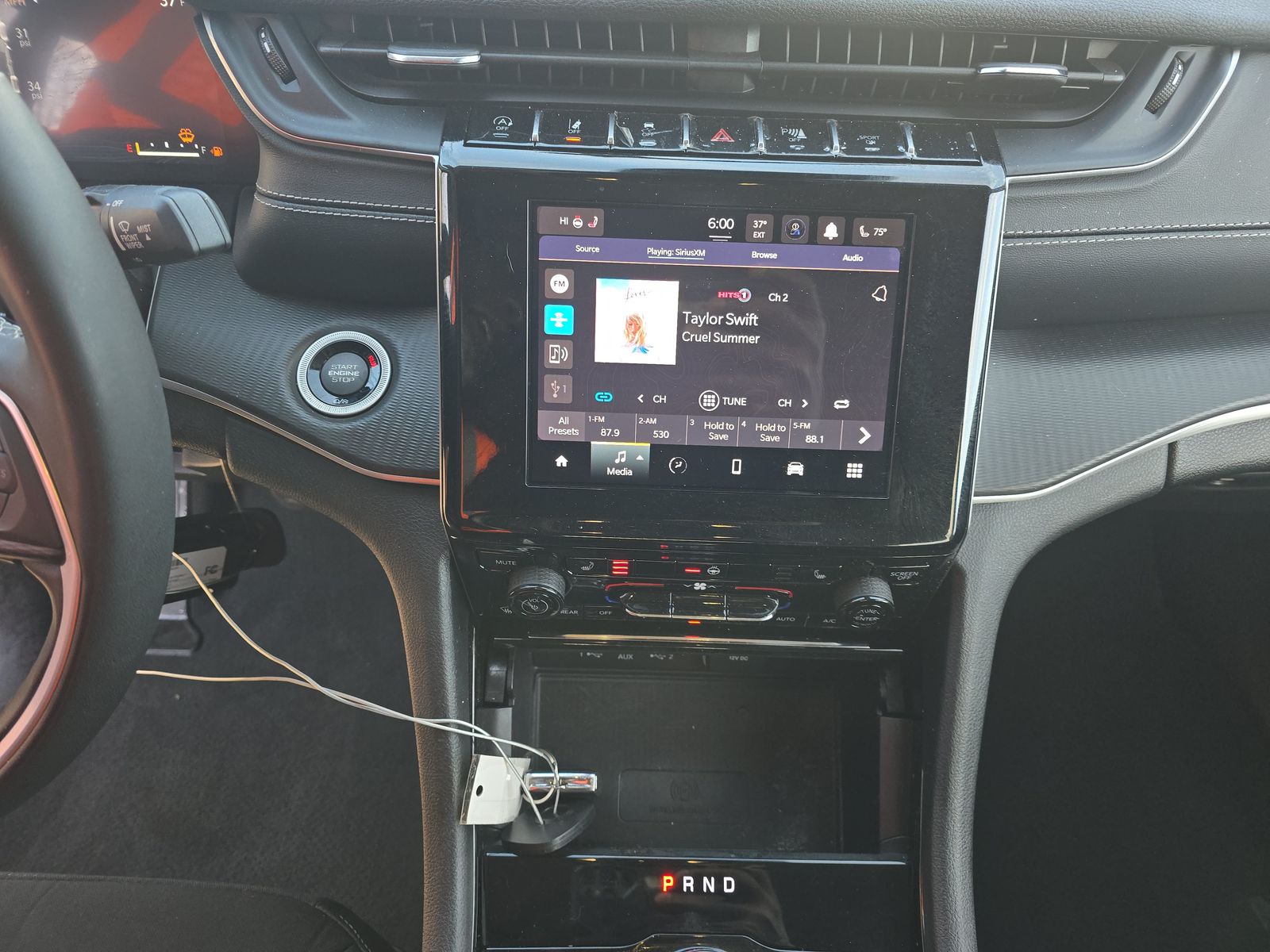 2023 Jeep Grand Cherokee Laredo AWD