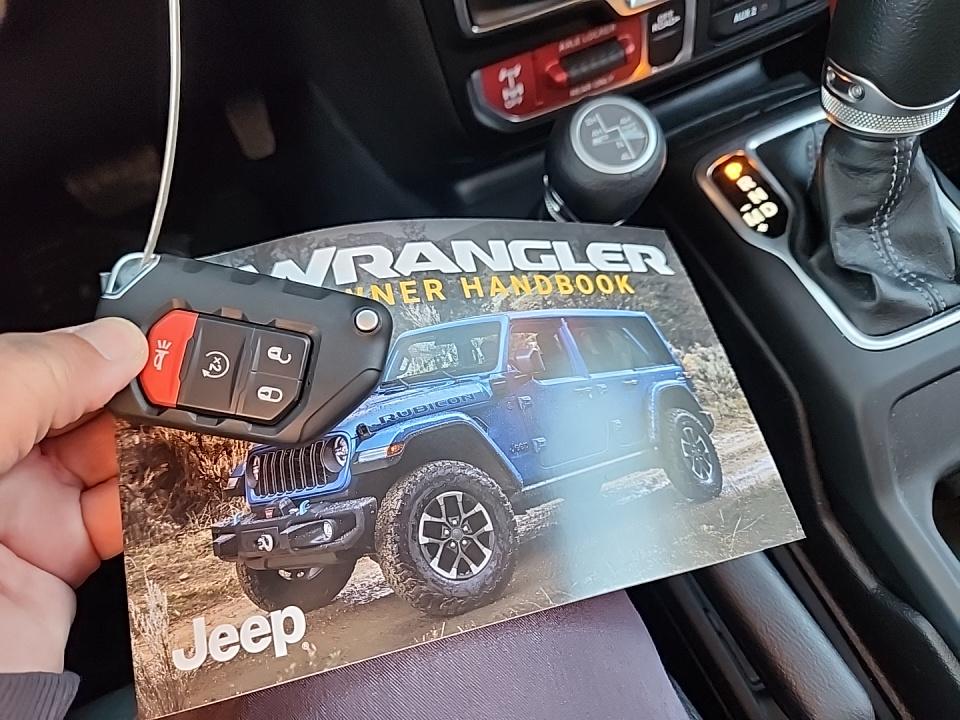 2025 Jeep Wrangler 4xe Willys AWD