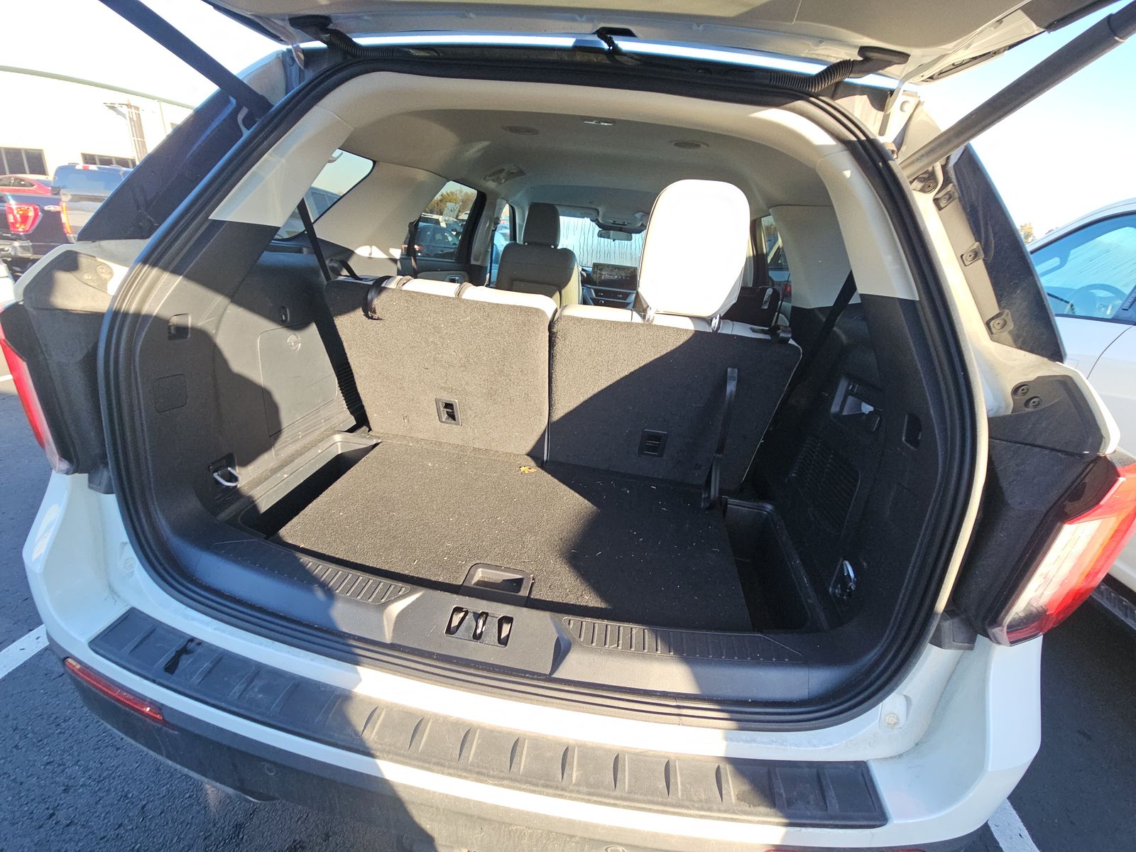 2025 Ford Explorer Active AWD