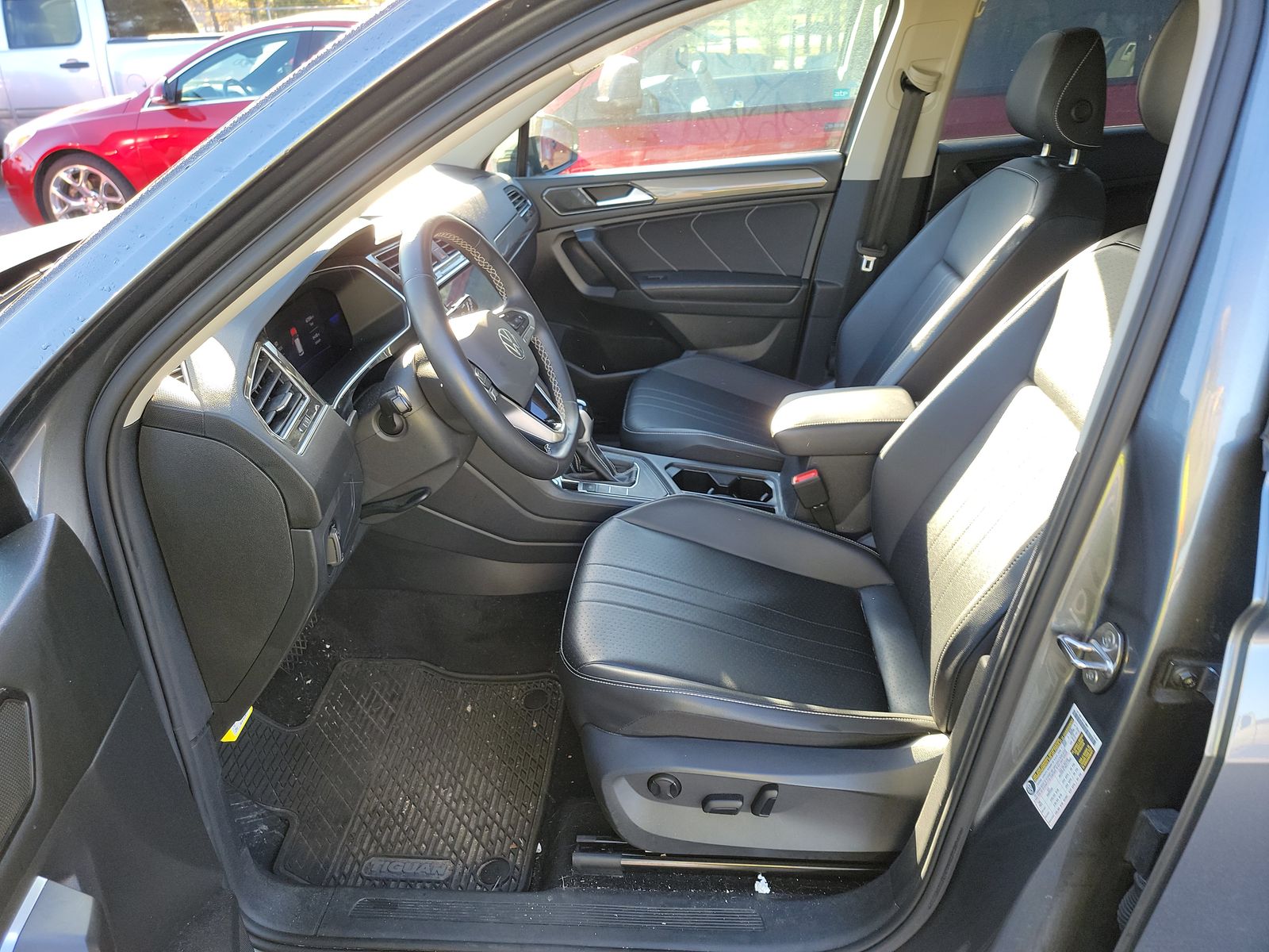 2022 Volkswagen Tiguan 2.0T SE FWD