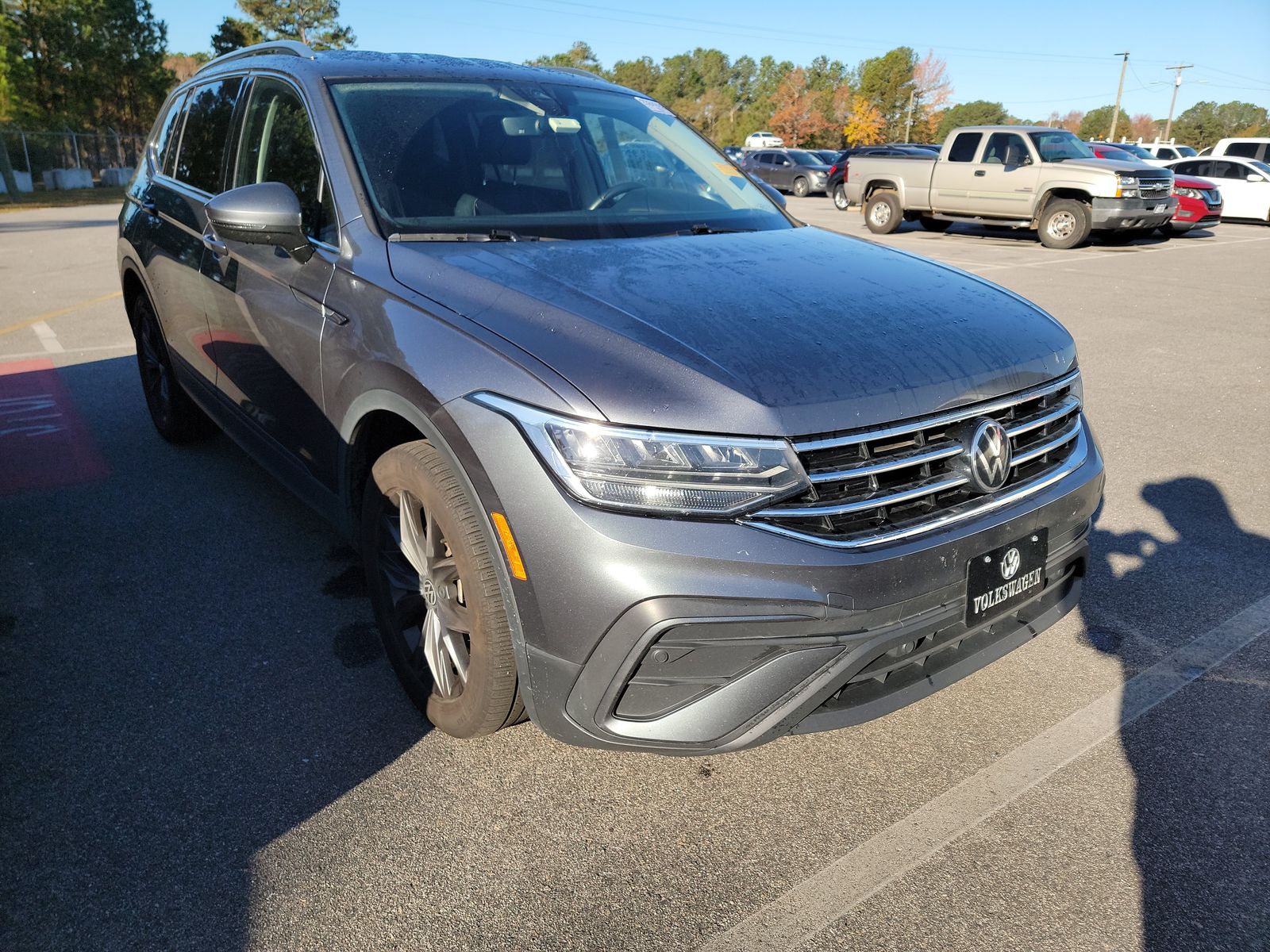 2022 Volkswagen Tiguan 2.0T SE FWD
