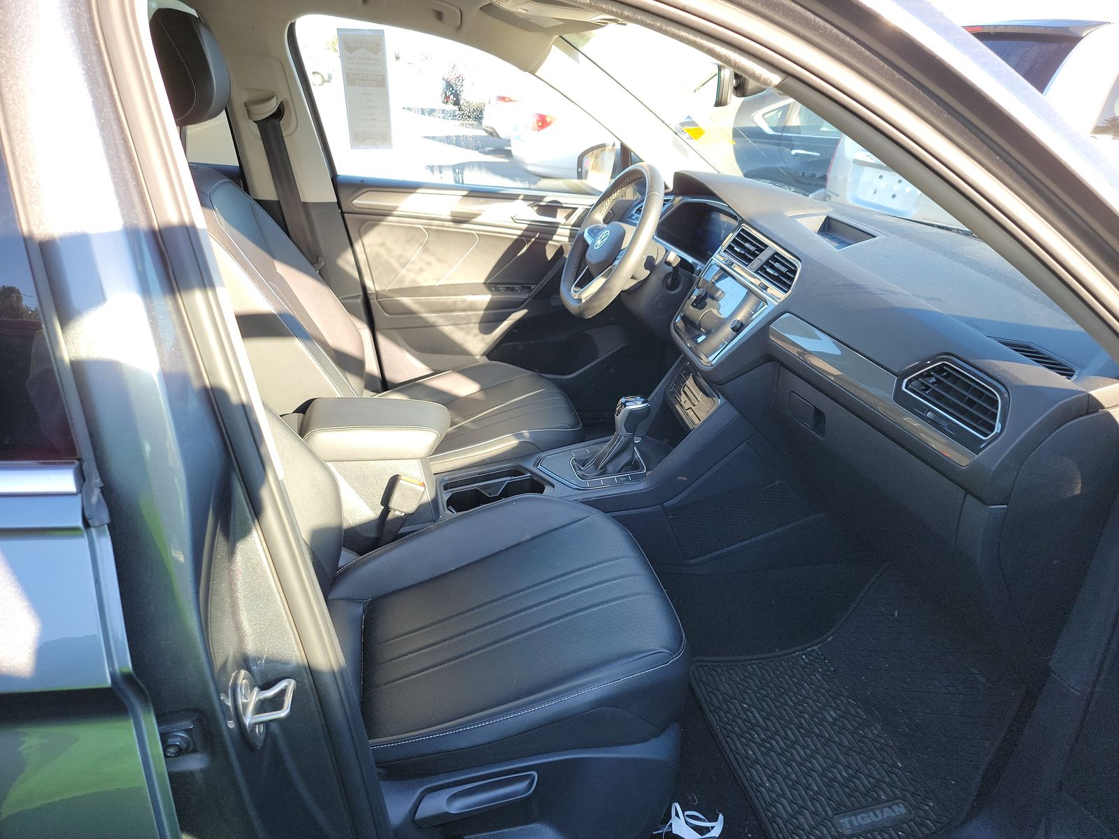 2022 Volkswagen Tiguan 2.0T SE FWD