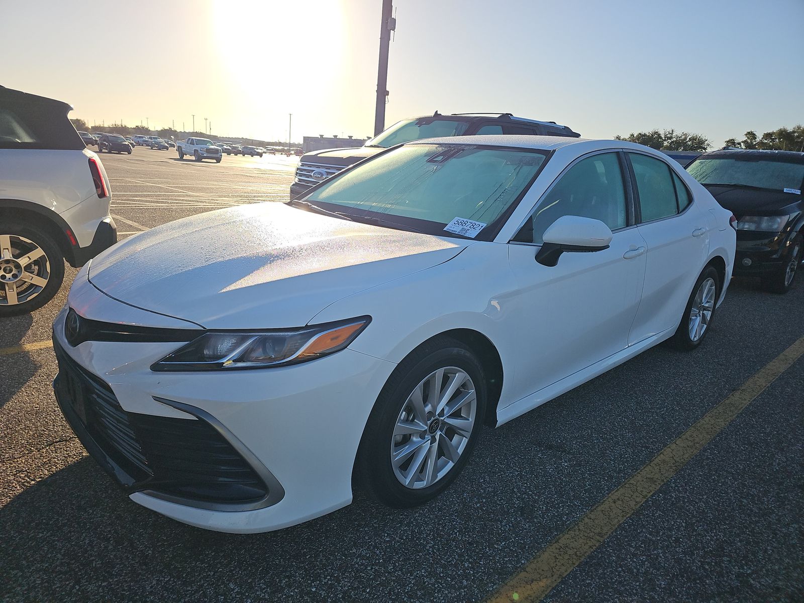 2024 Toyota Camry LE FWD