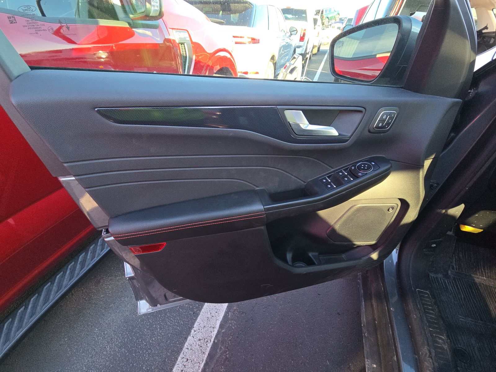 2025 Ford Escape Hybrid ST-Line Elite AWD