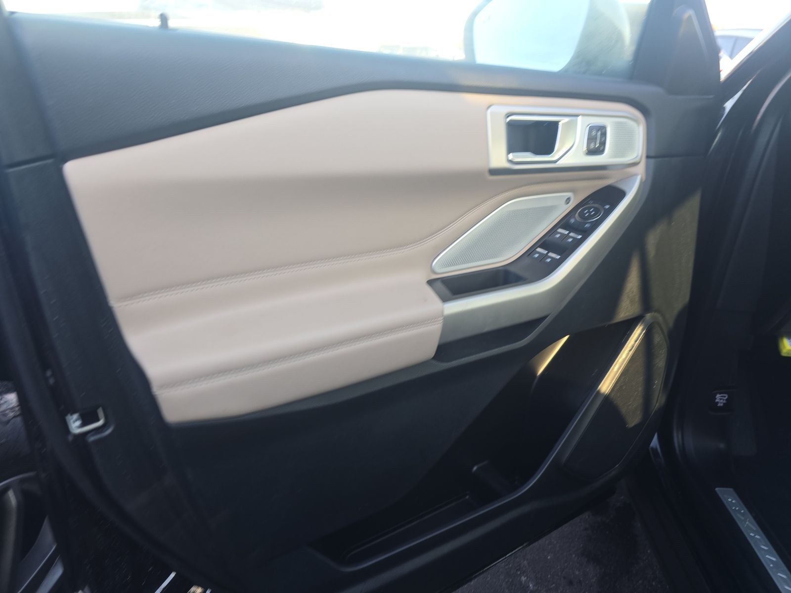 2023 Ford Explorer Limited AWD