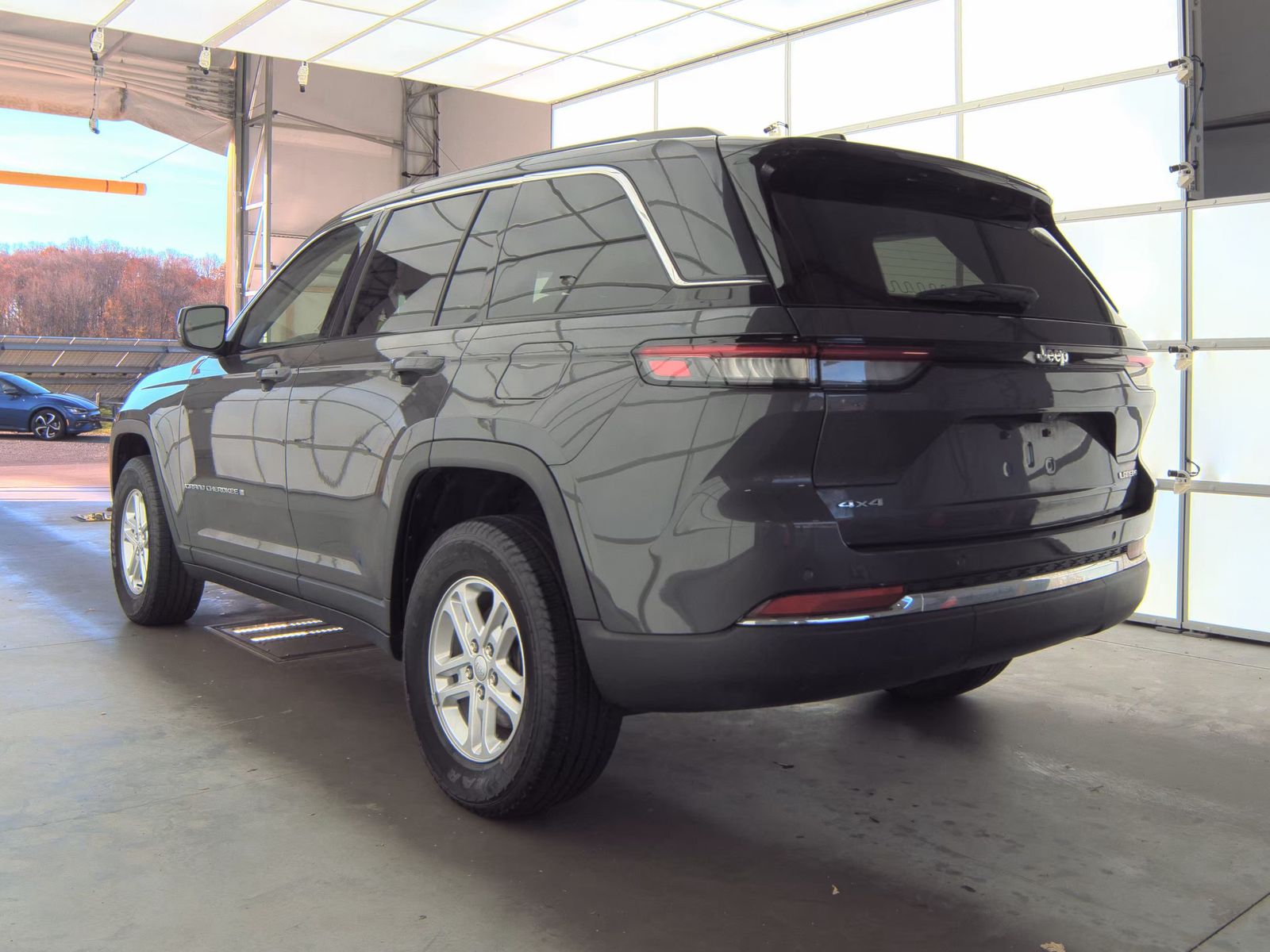 2023 Jeep Grand Cherokee Laredo AWD