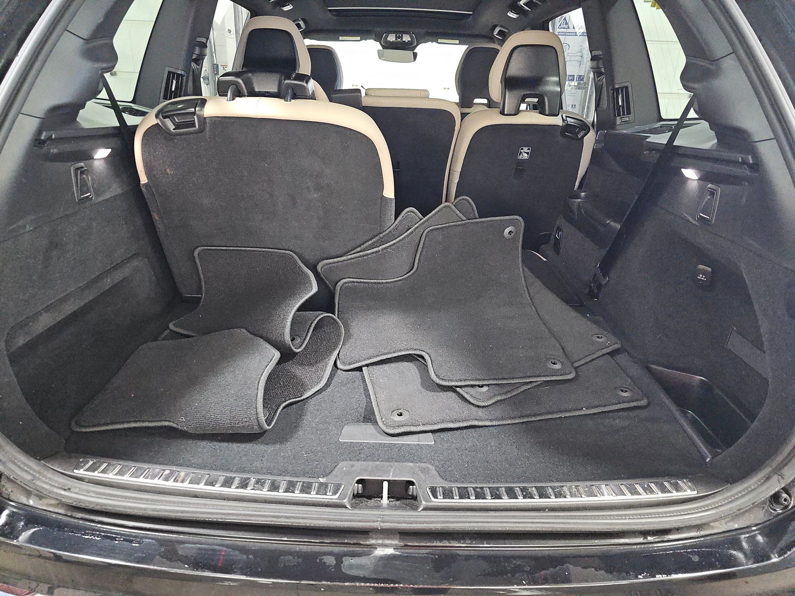 2025 Volvo XC90 B6 Plus AWD