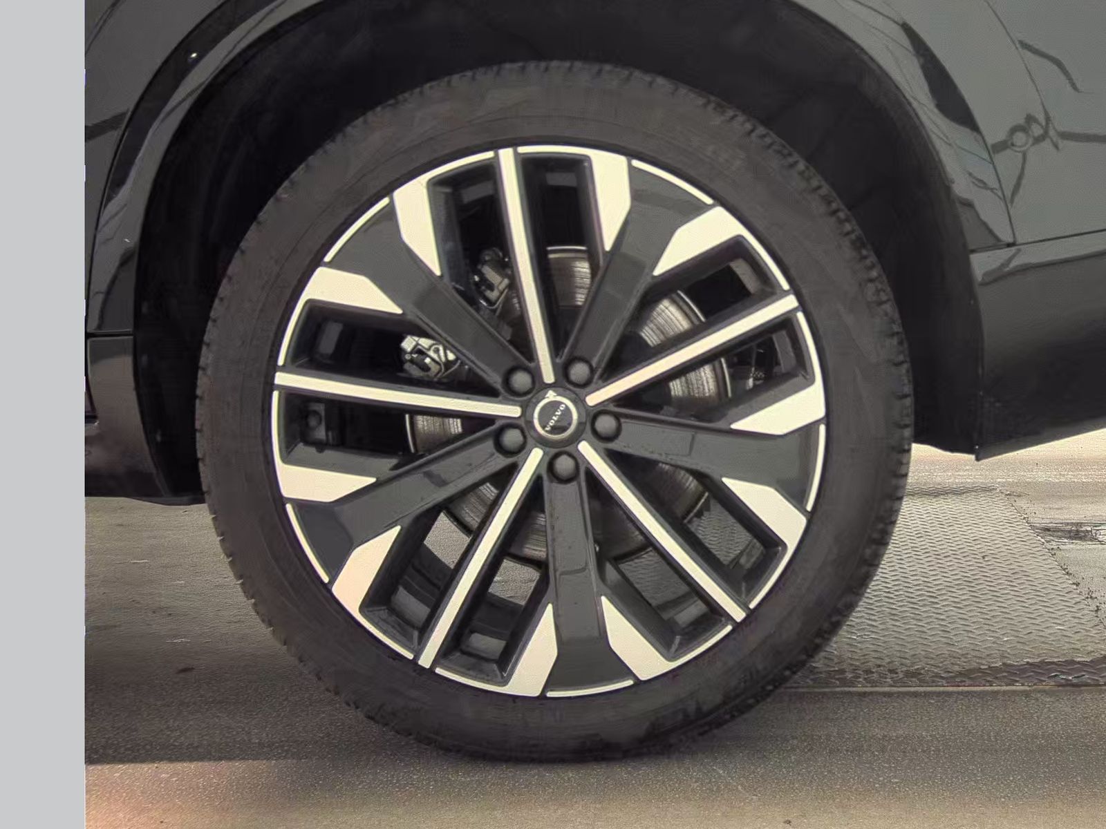 2025 Volvo XC90 B6 Plus AWD