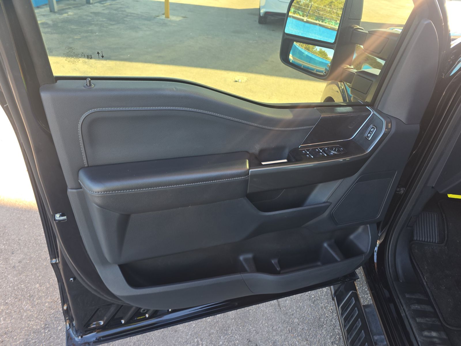 2023 Ford F-150 XLT RWD