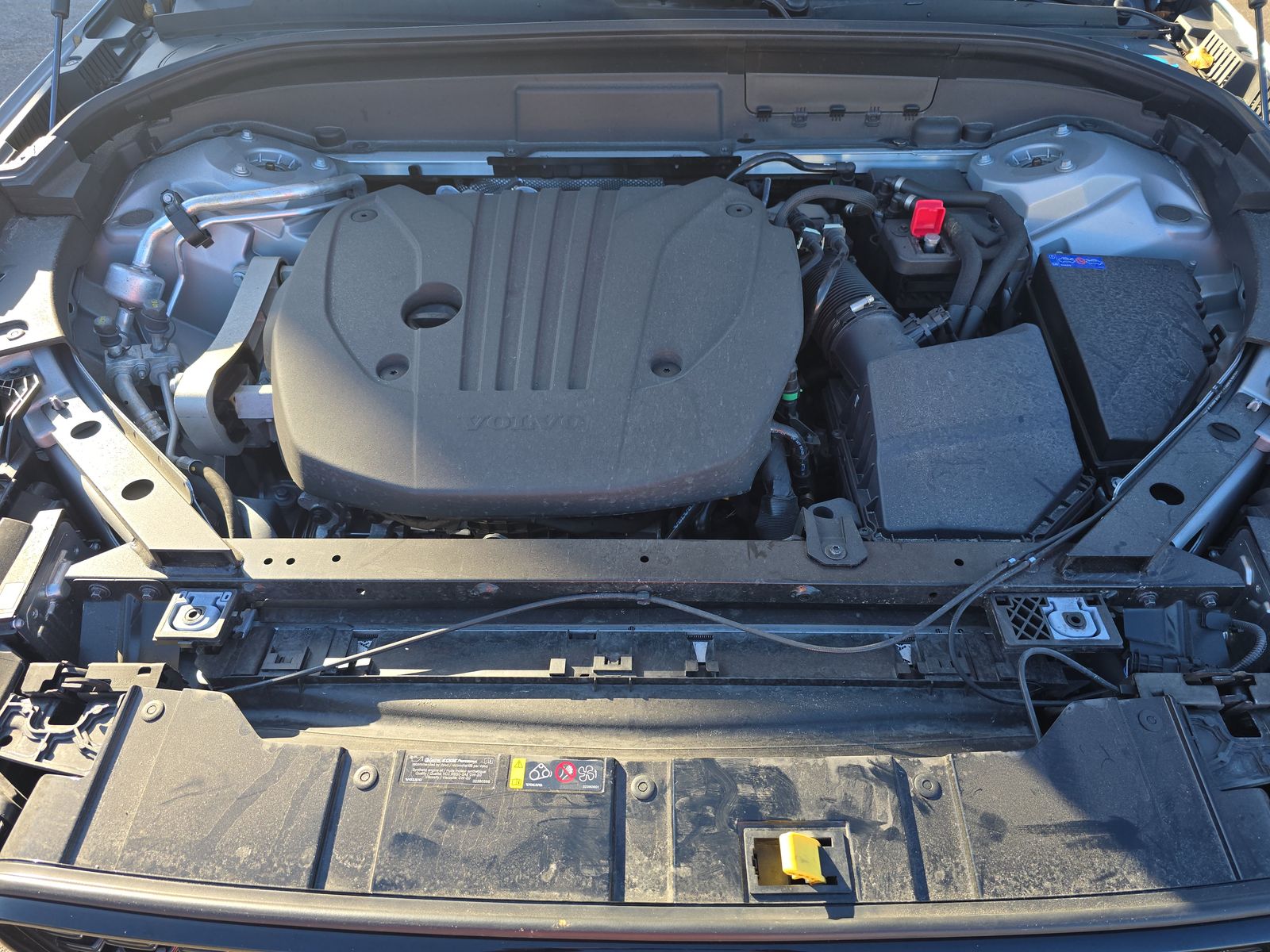 2025 Volvo XC60 B5 Plus AWD