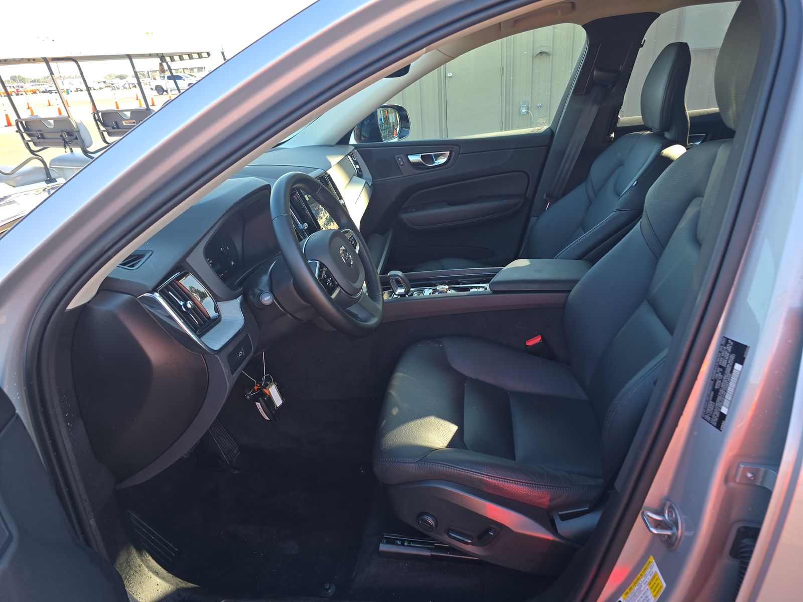 2025 Volvo XC60 B5 Plus AWD