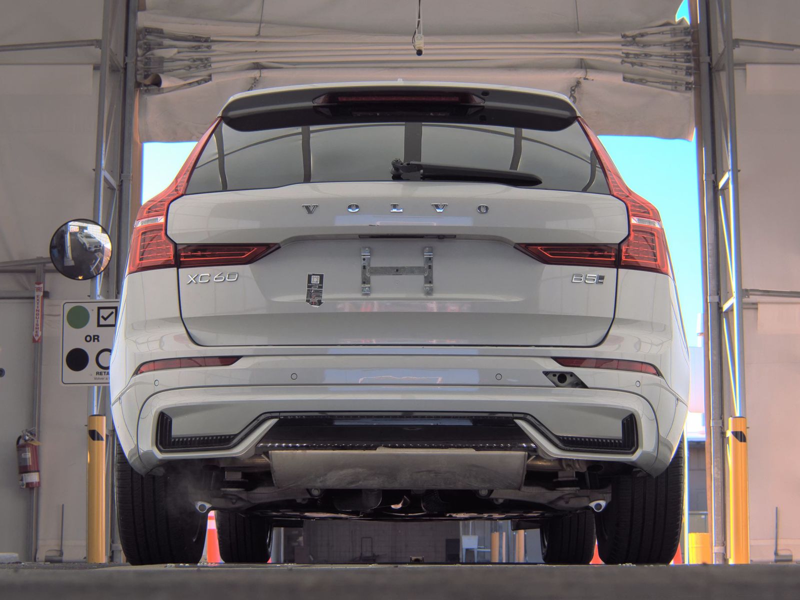 2025 Volvo XC60 B5 Plus AWD