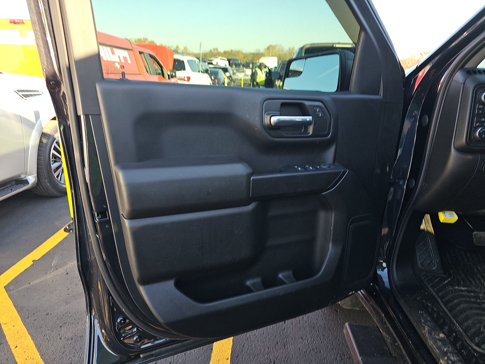 2023 Chevrolet Silverado 1500 Custom AWD