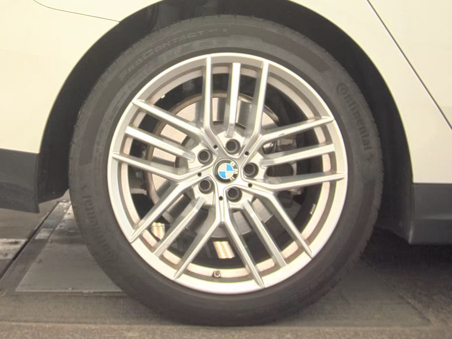 2025 BMW 5 Series 530i xDrive AWD