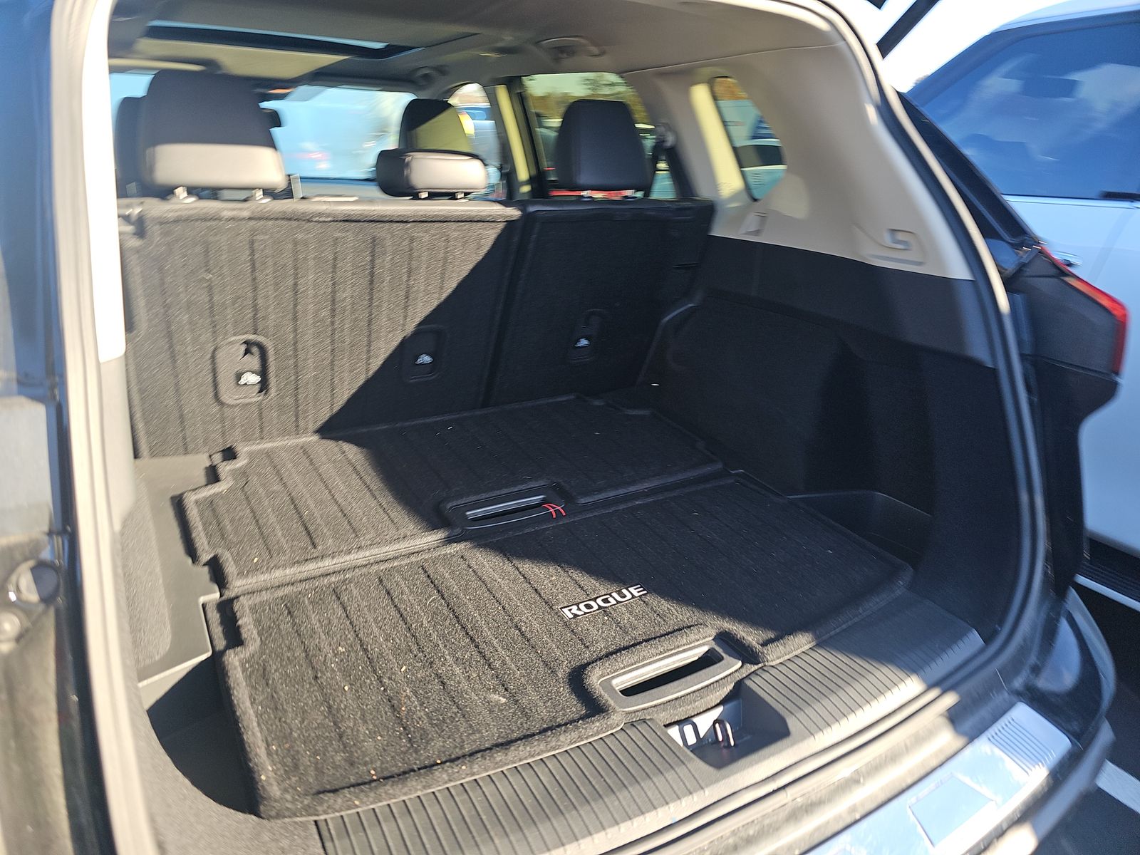 2025 Nissan Rogue SL FWD