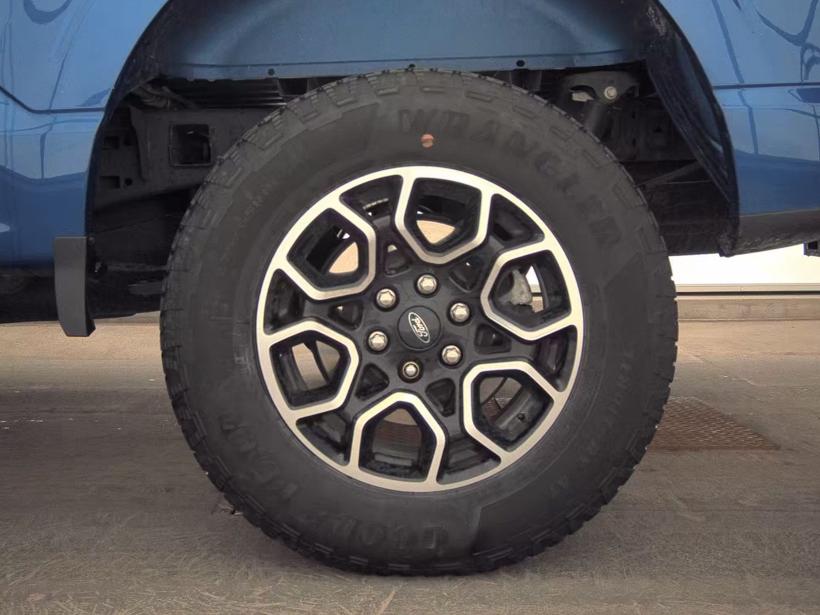 2023 Ford F-150 XLT AWD