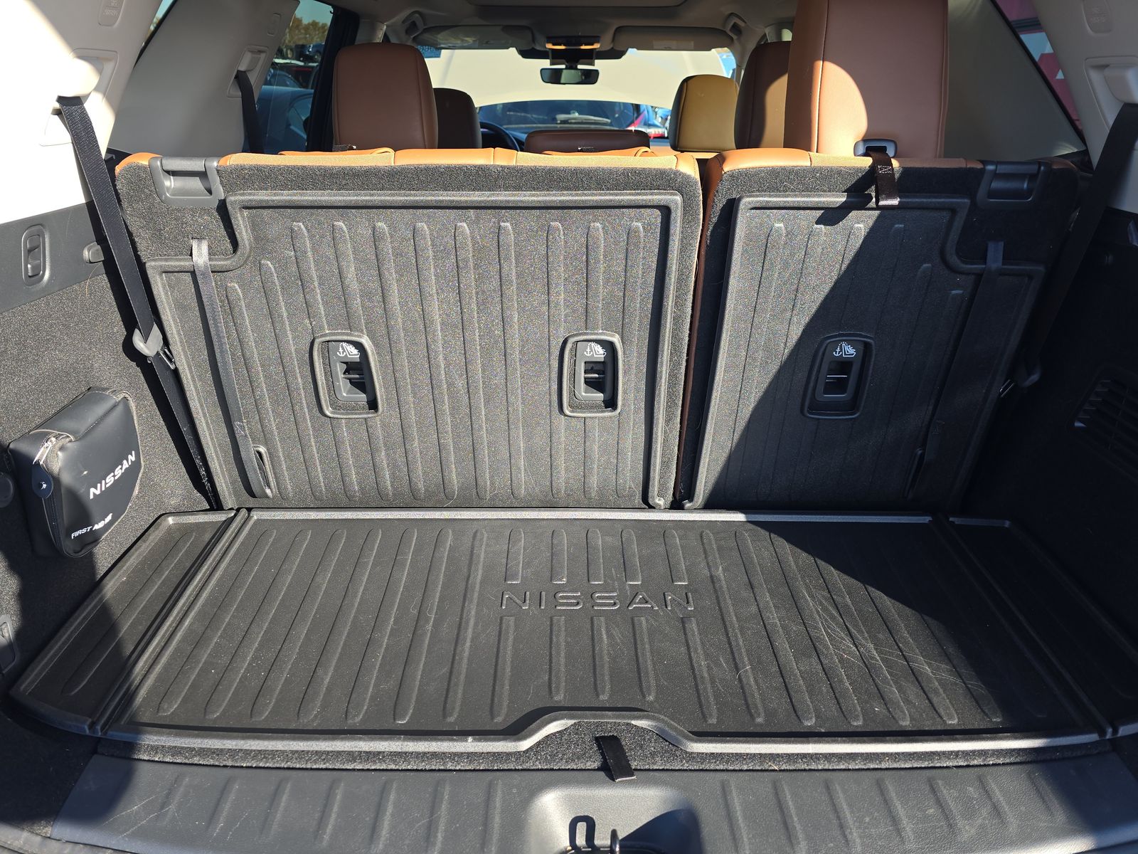 2024 Nissan Pathfinder Platinum FWD