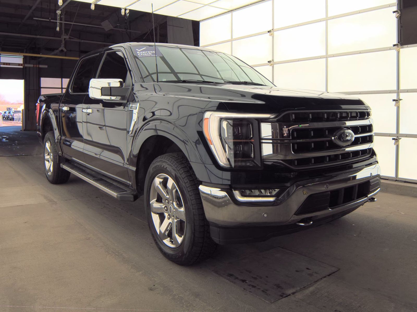 2023 Ford F-150 Lariat AWD