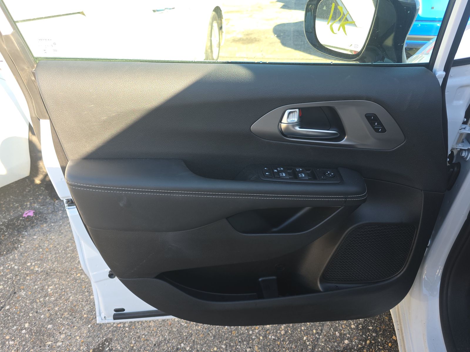 2025 Chrysler Pacifica Select FWD