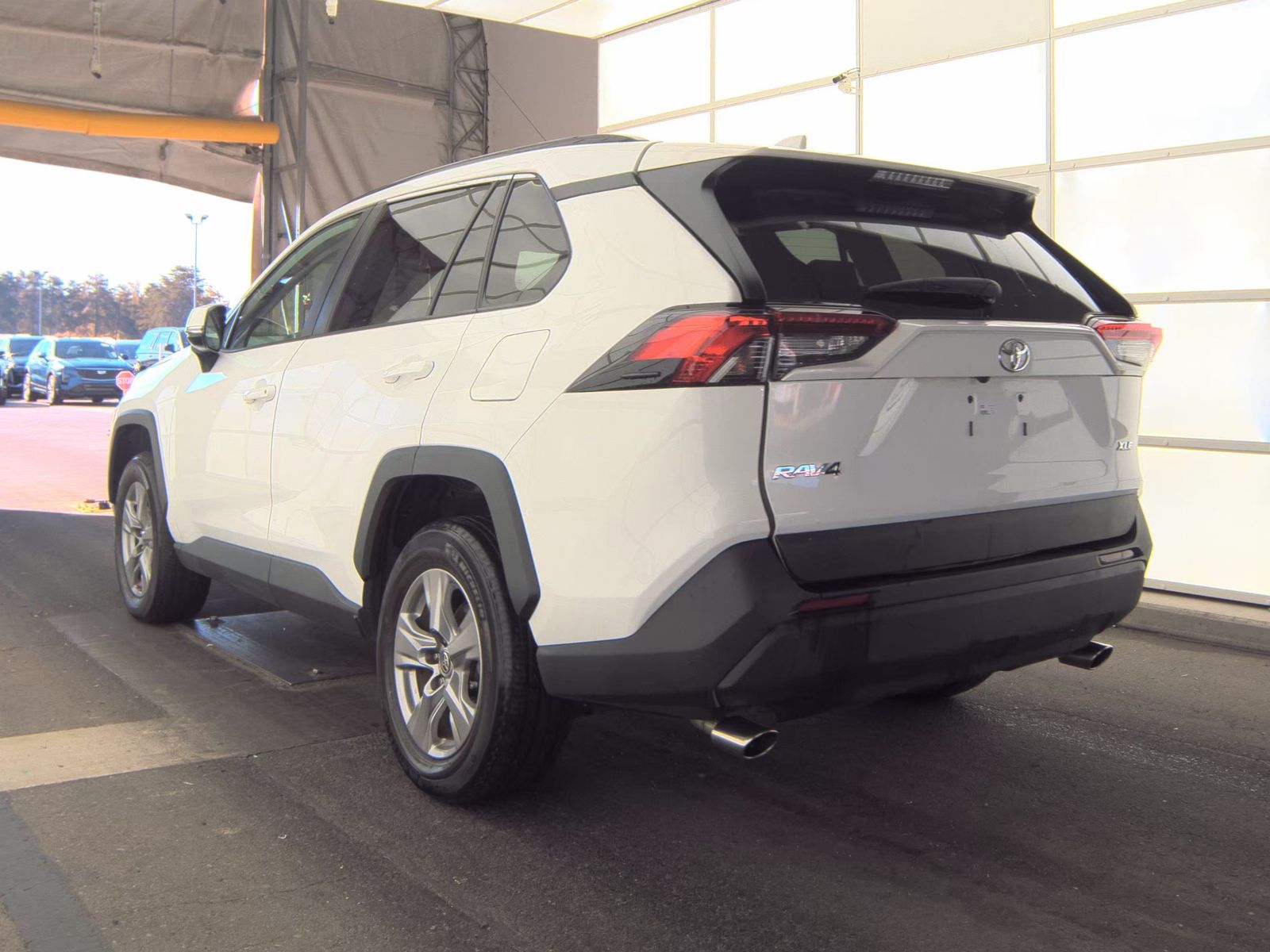 2023 Toyota RAV4 XLE FWD