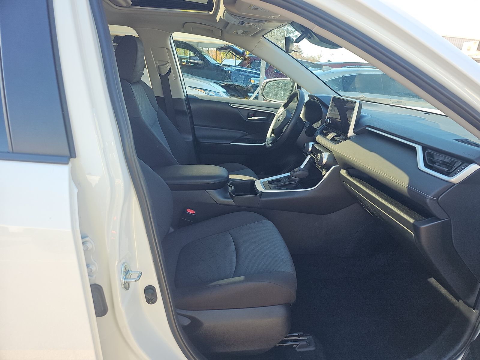 2023 Toyota RAV4 XLE FWD