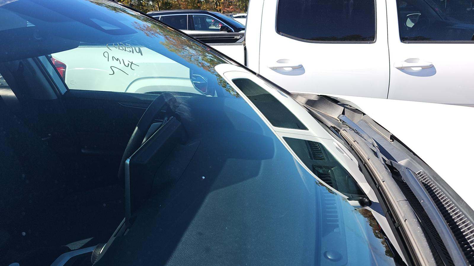 2023 Toyota RAV4 XLE FWD