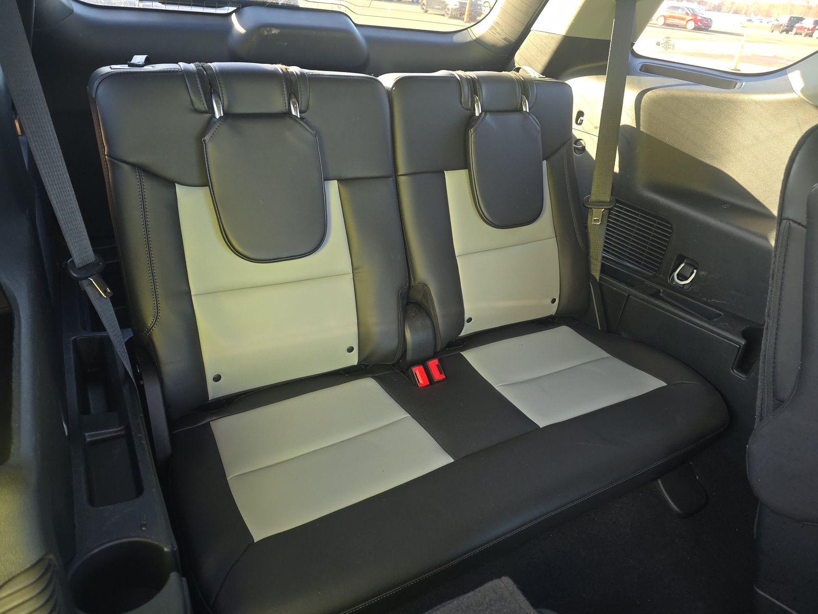 2023 Ford Explorer XLT AWD