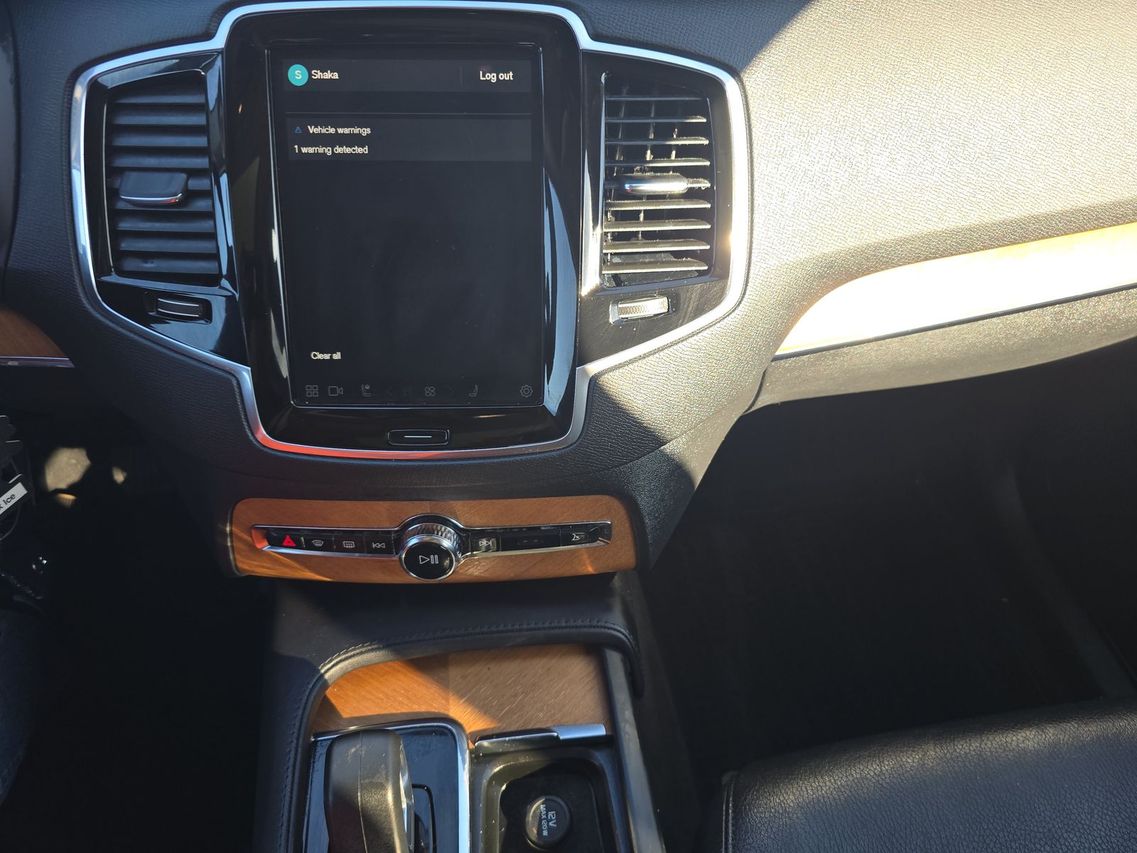 2023 Volvo XC90 B6 Plus AWD