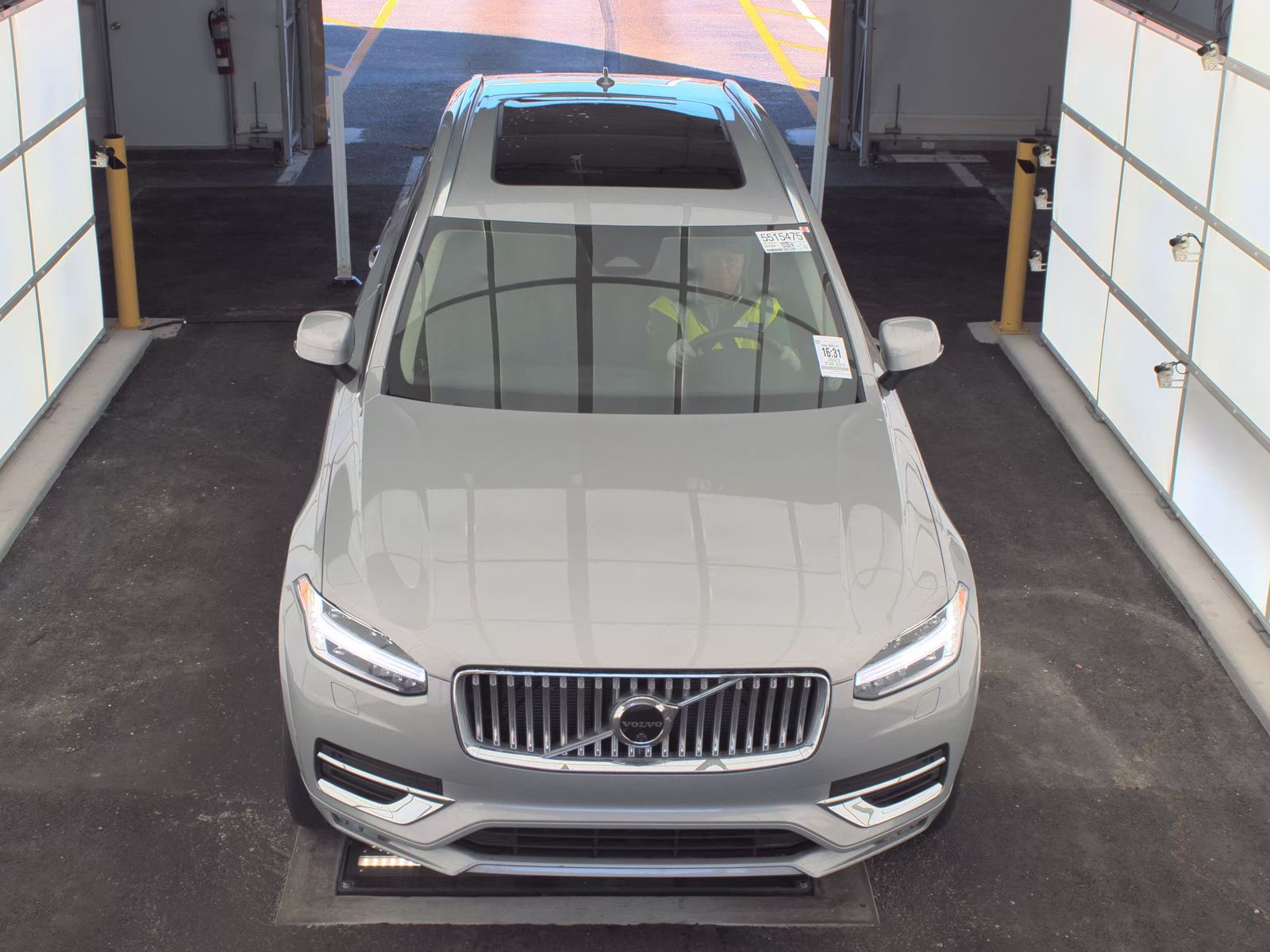2023 Volvo XC90 B6 Plus AWD