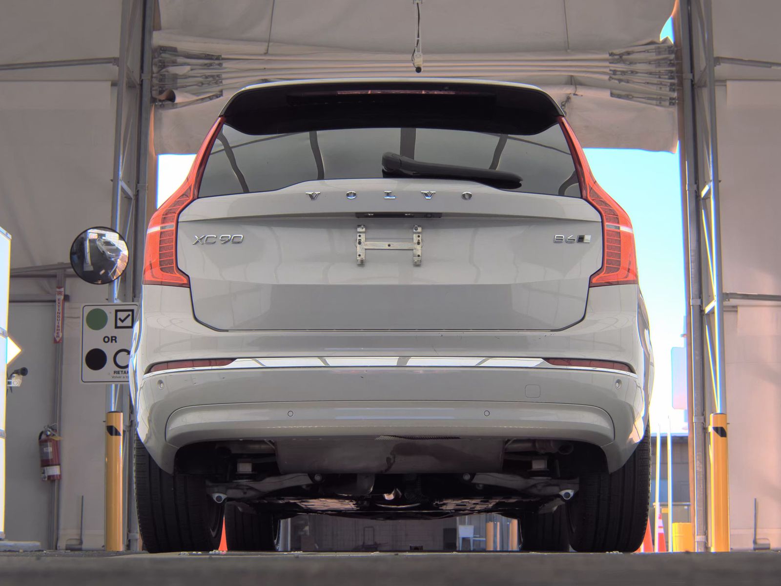 2023 Volvo XC90 B6 Plus AWD