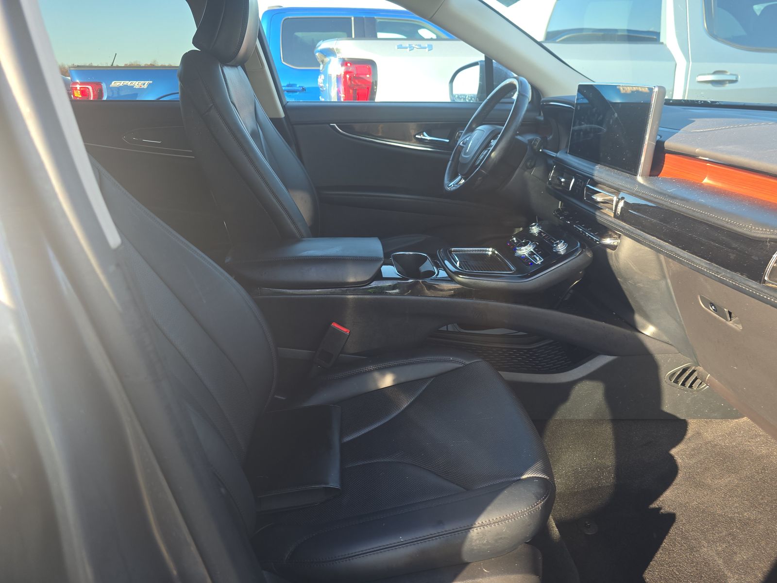 2022 Lincoln Nautilus Reserve AWD