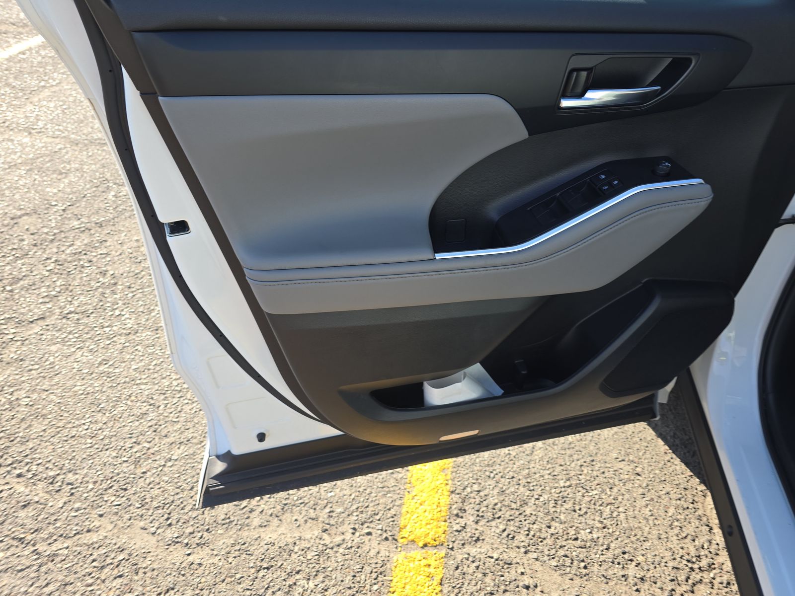 2022 Toyota Highlander XLE FWD