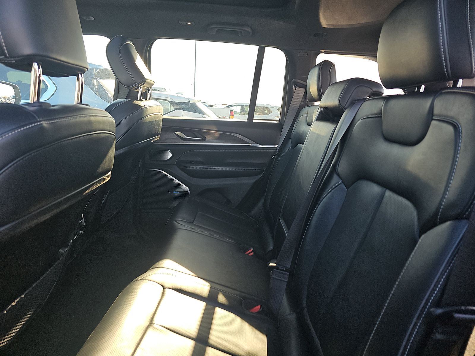 2022 Jeep Grand Cherokee Overland AWD