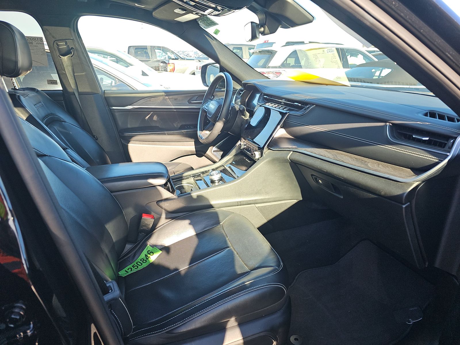 2022 Jeep Grand Cherokee Overland AWD