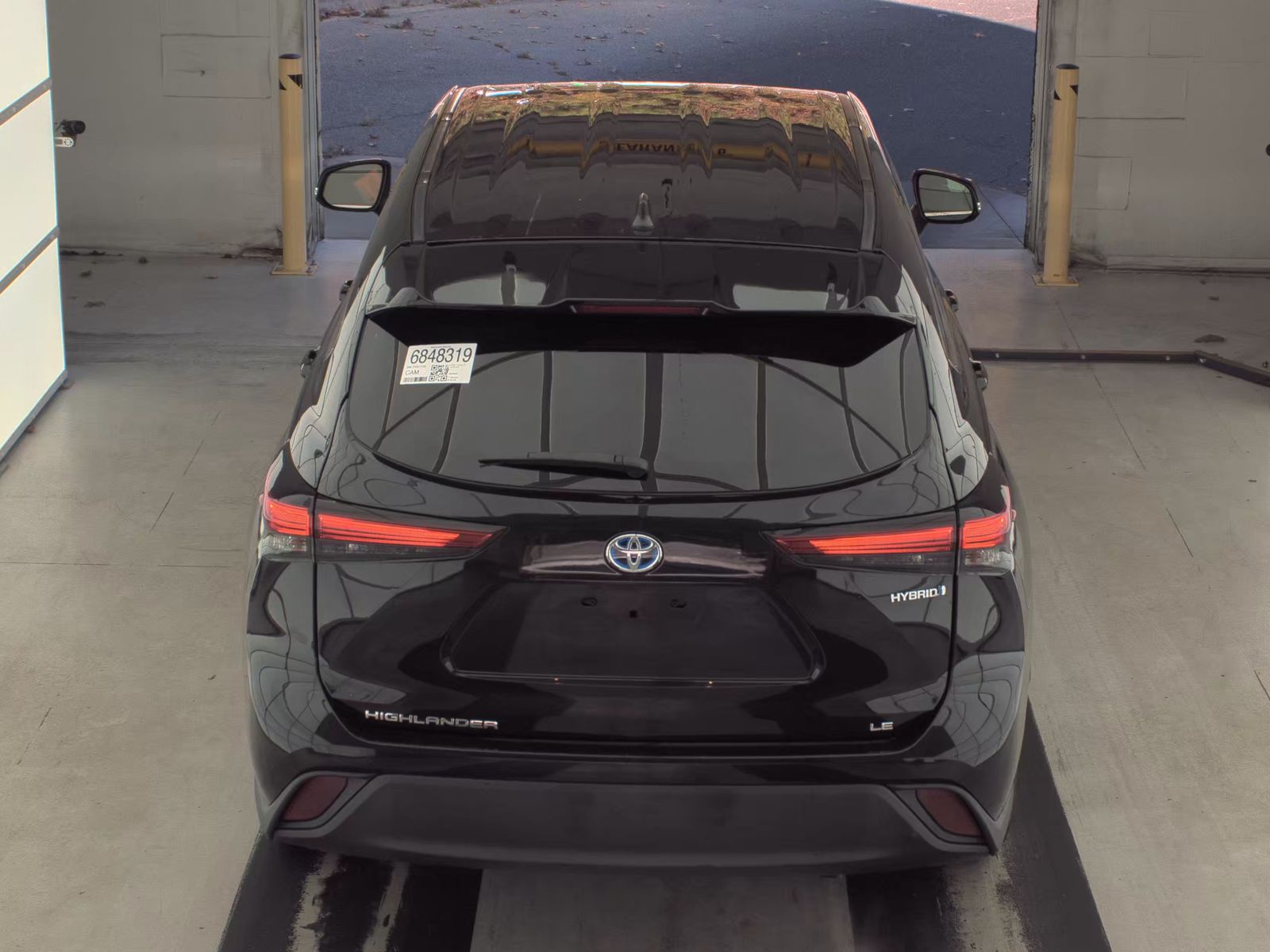 2023 Toyota Highlander Hybrid LE FWD