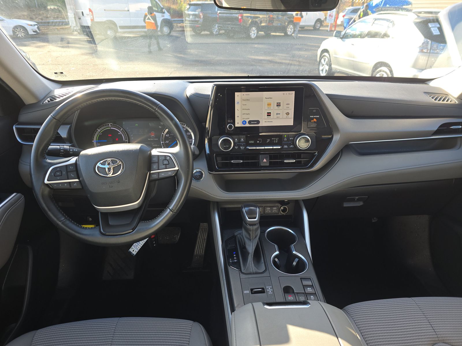 2023 Toyota Highlander Hybrid LE FWD