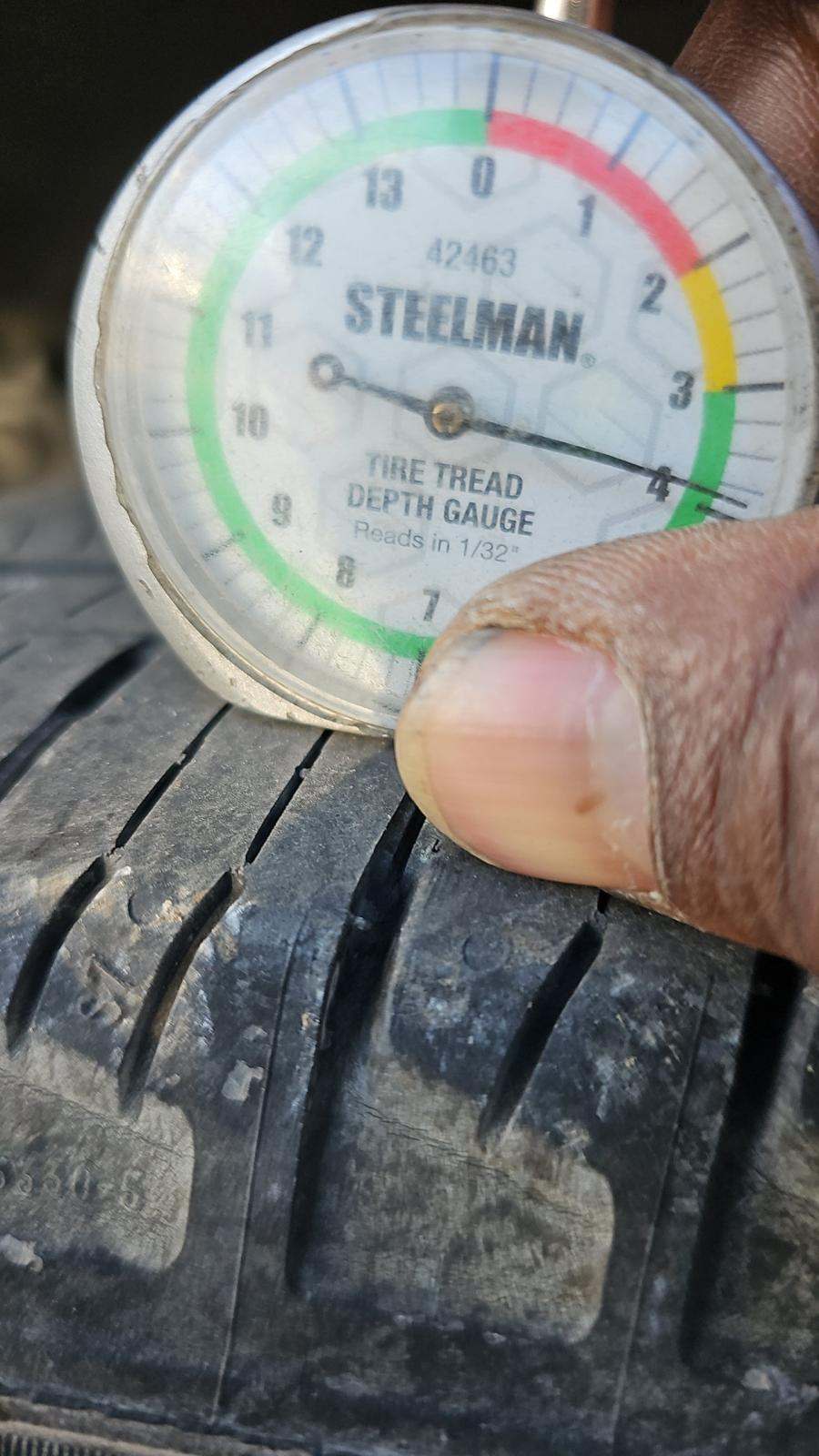 2023 Ford Explorer XLT AWD