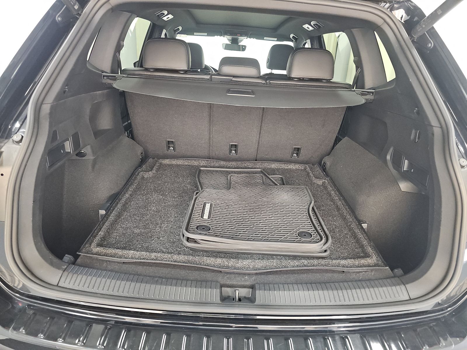 2024 Volkswagen Tiguan 2.0T SEL R-Line AWD