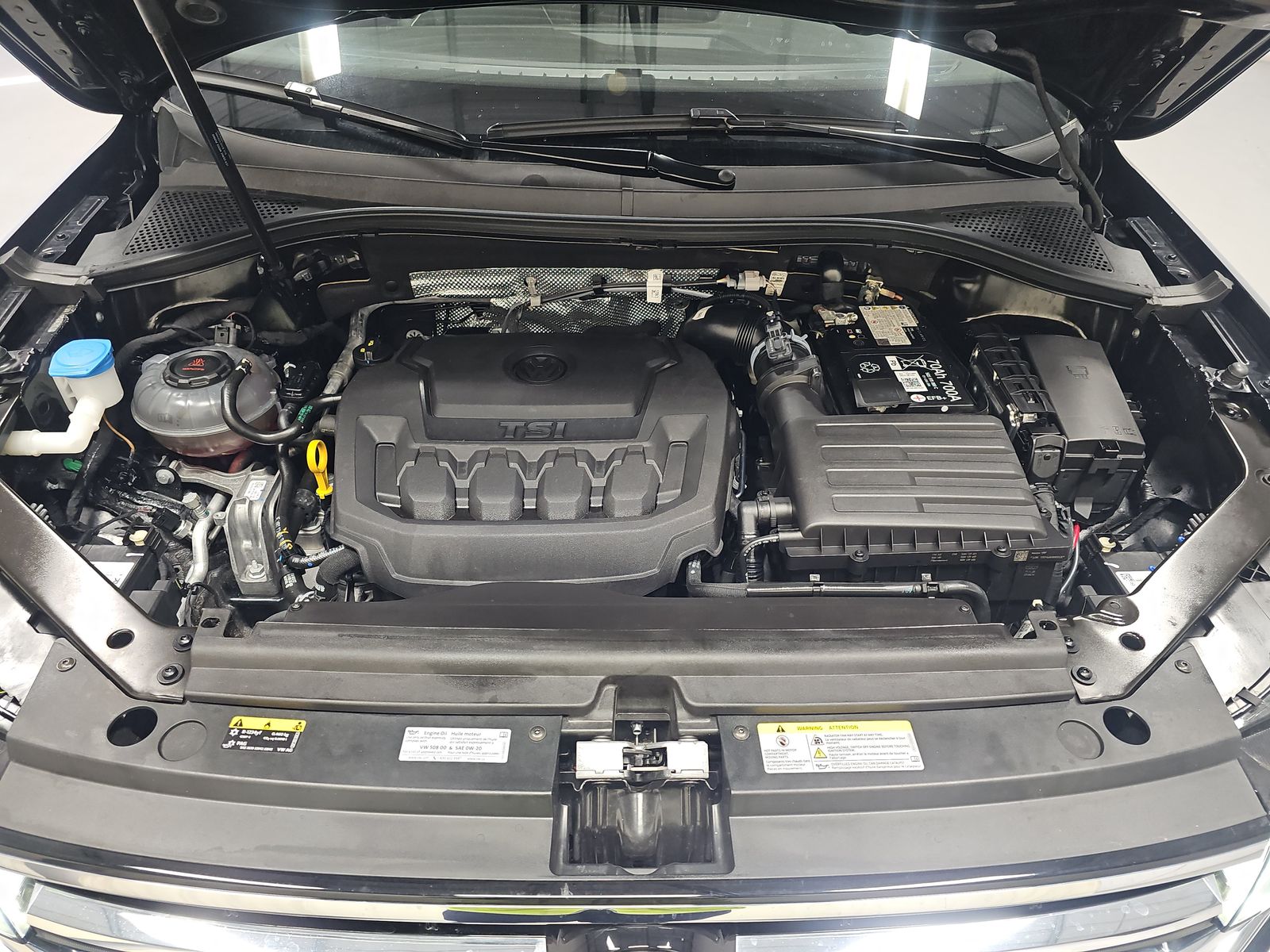 2024 Volkswagen Tiguan 2.0T SEL R-Line AWD