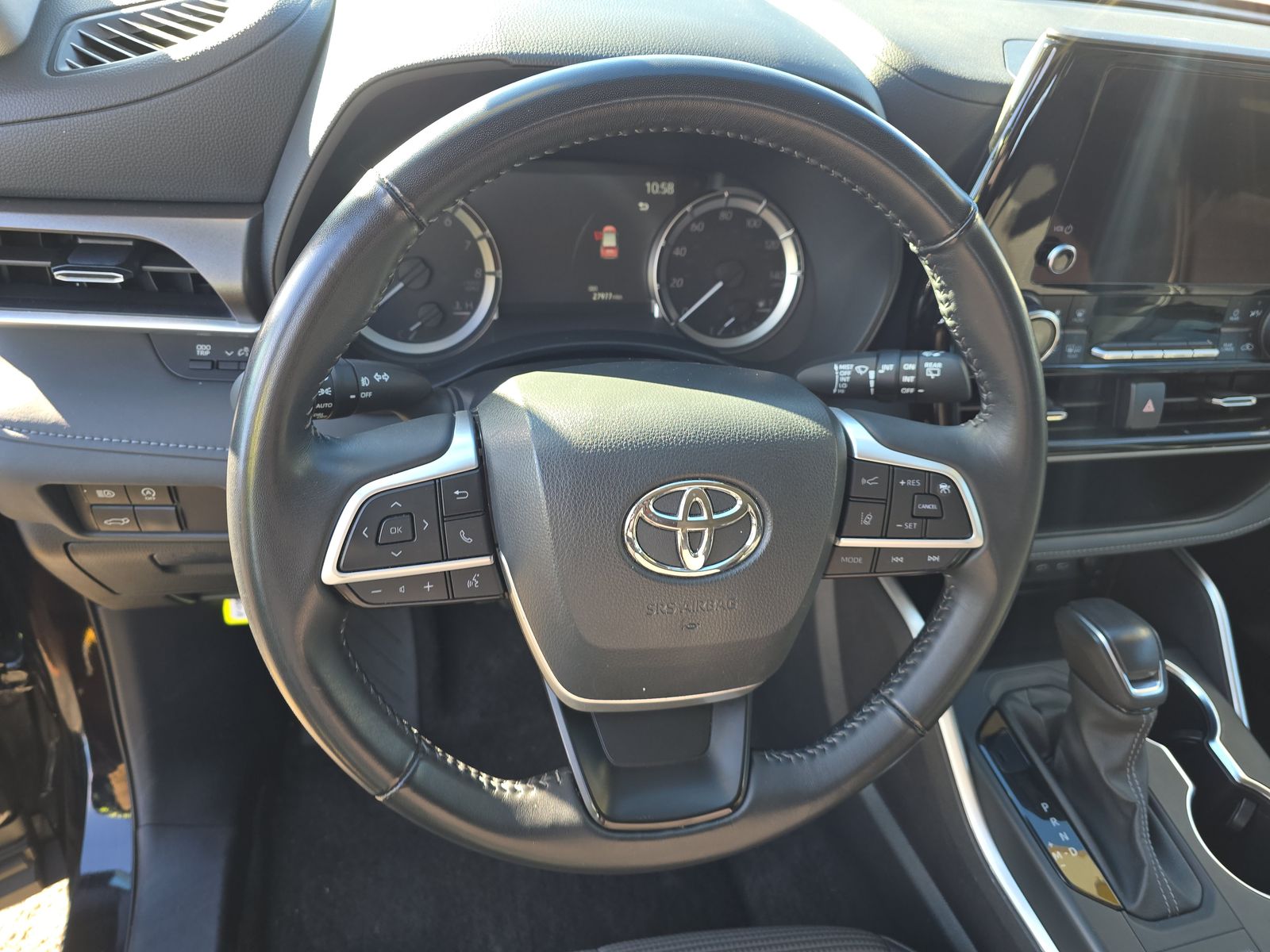 2024 Toyota Highlander LE AWD