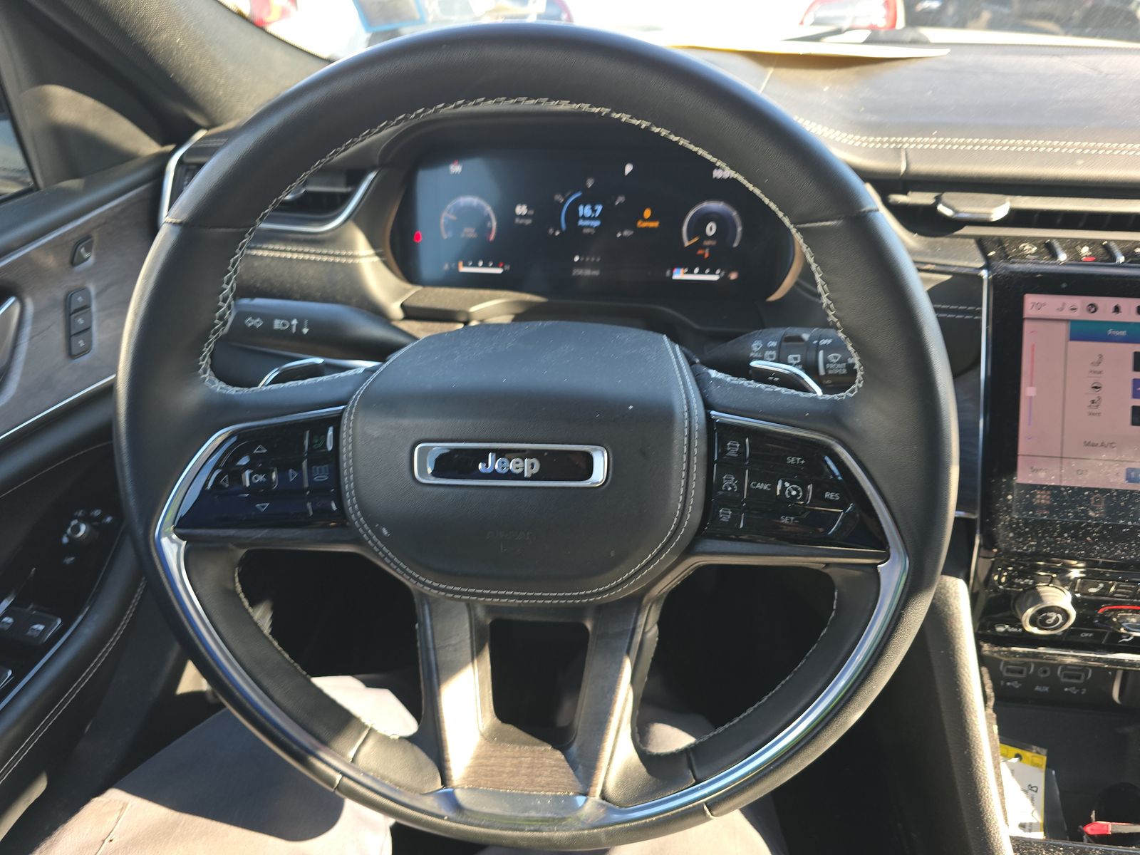 2022 Jeep Grand Cherokee Overland AWD