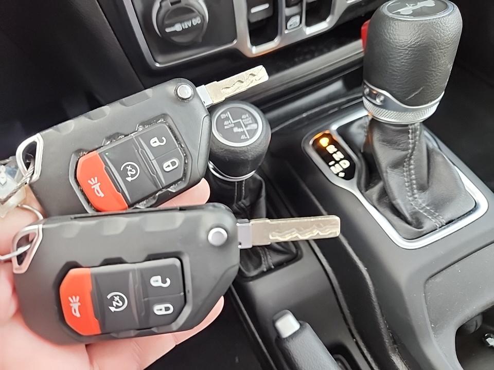 2025 Jeep Wrangler 4xe Sahara AWD