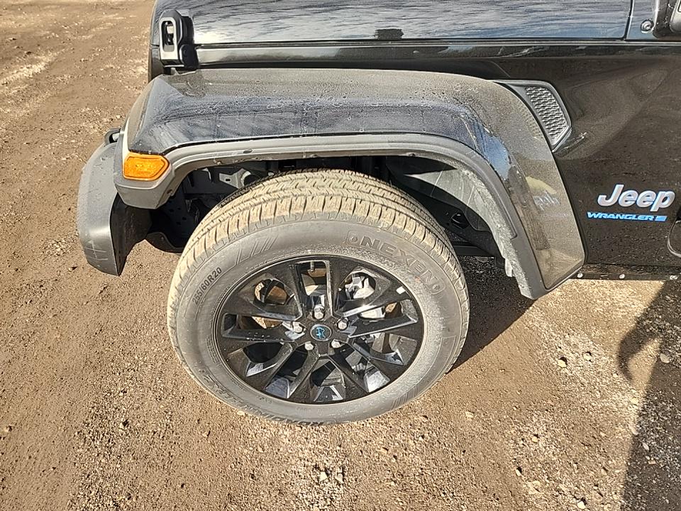 2025 Jeep Wrangler 4xe Sahara AWD